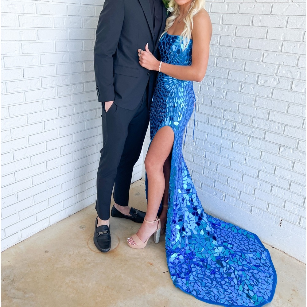 Sherri Hill broken glass prom dress.